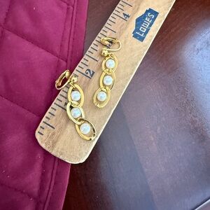 Vintage Avon ClipOn Earrings